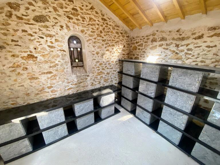 vue d'angle columbarium fini